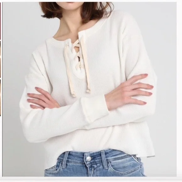 A&F Cream Boxy Lace Up Waffle Thermal Top EUC - Picture 2 of 11